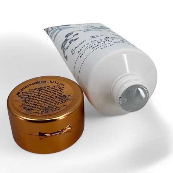 Library of Flowers Perfumed Shower Gel True Vanilla Margot Elena 8 oz 236 ml - Picture 3 of 3